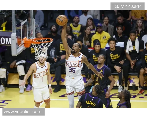 2017年湖人对决精彩回顾与赛季亮点分析