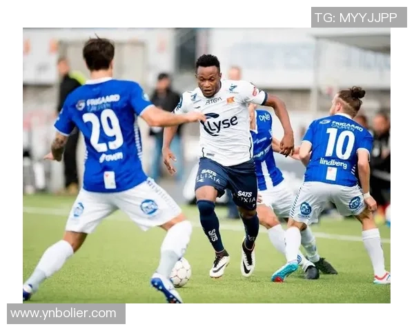 悉尼FC与珀斯光荣激战8月26日精彩赛事前瞻与分析