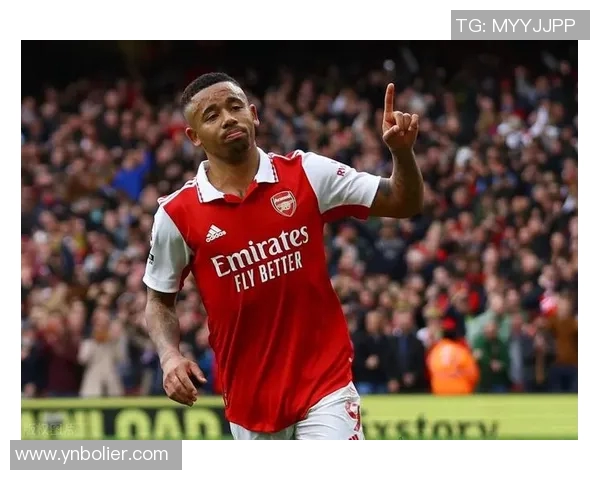 热苏斯在赛场上的崛起与挑战：从新星到顶尖前锋的奋斗历程