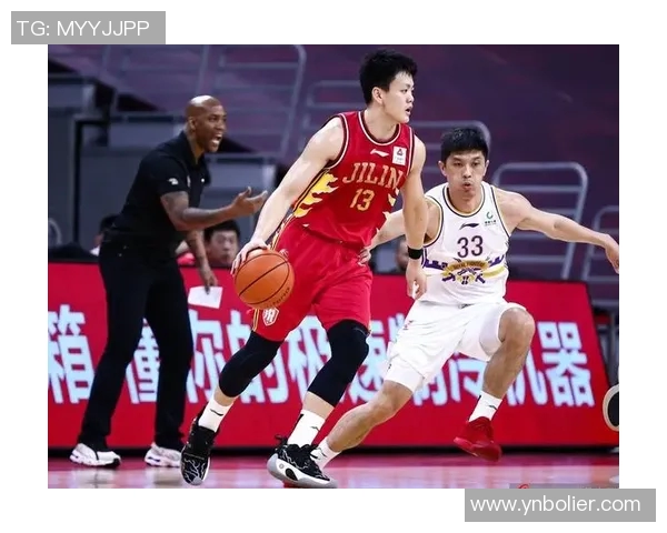 郭昊文:从青涩少年到篮球场上的闪耀新星之路 郭昊文:从青涩少年到篮球场上的闪耀新星之路