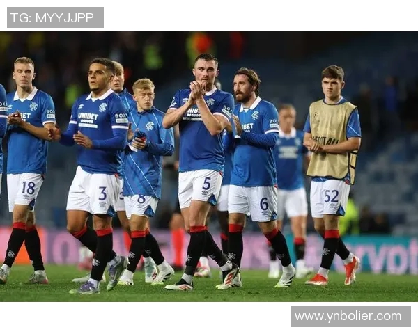 墨尔本城与漫步者的激烈对决揭示足球魅力与战术智慧的完美结合