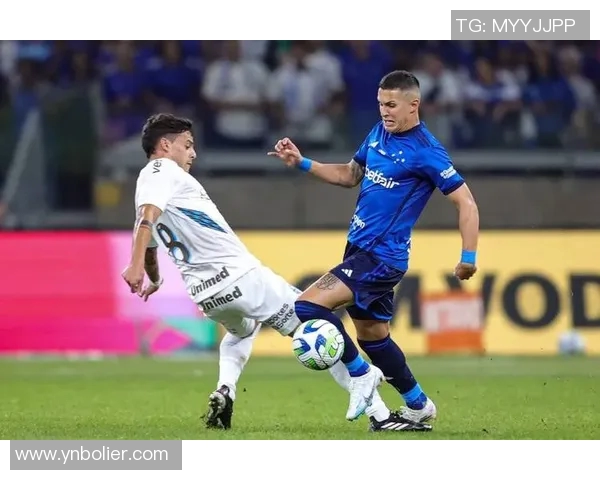 巴竞技与克鲁赛罗的激烈对决揭示巴西足球的魅力与竞争力