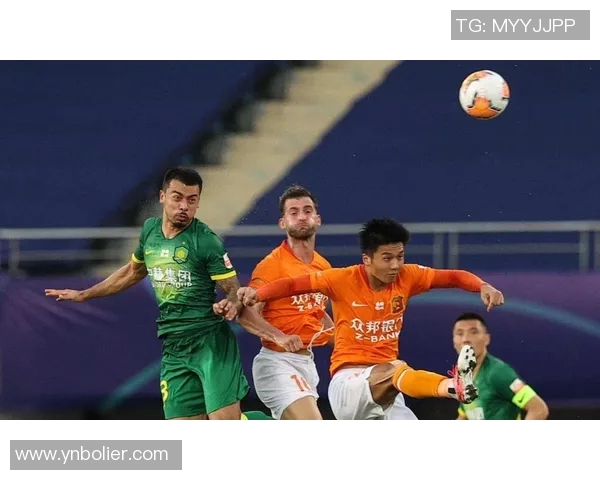 西安足球队实力引发热议球迷对球队表现分歧明显